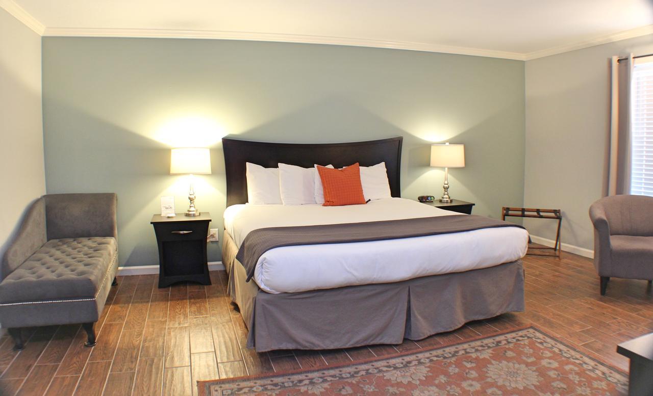 The Dahlonega Square Hotel & Villas エクステリア 写真
