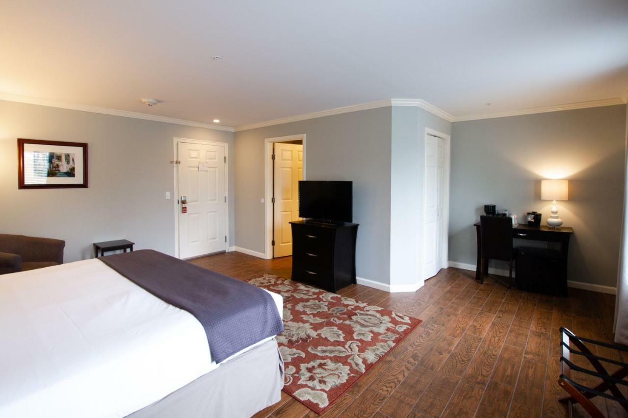 The Dahlonega Square Hotel & Villas エクステリア 写真