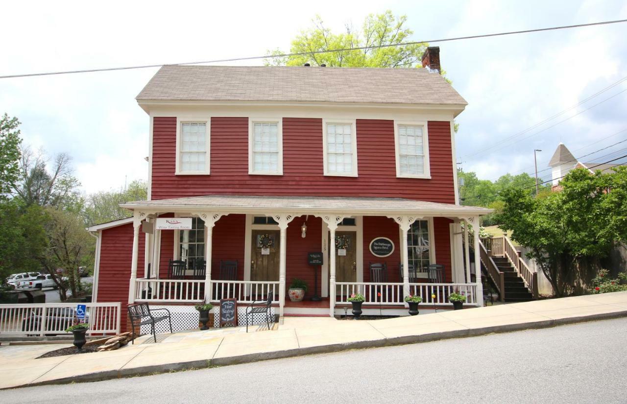 The Dahlonega Square Hotel & Villas エクステリア 写真